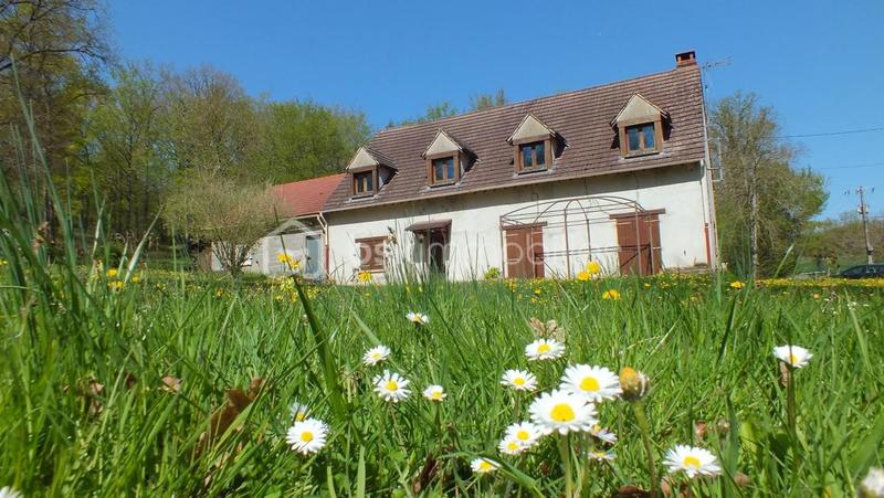 Maison traditionnelle - 219 m² - 10 pièces