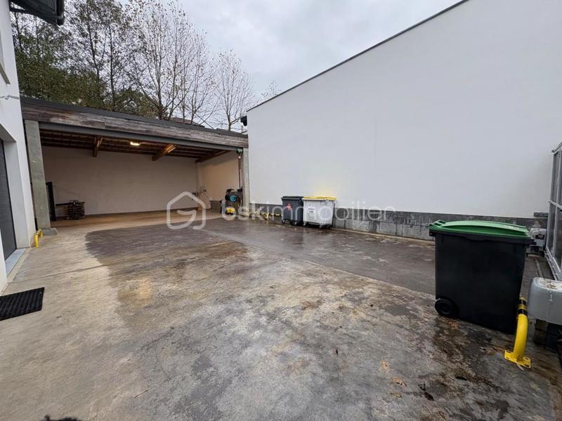 Atelier d'activités - 201 m² - 1 pièce