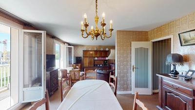 Appartement - 98 m² - 4 pièces