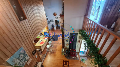 Maison - 232 m² - 5 pièces