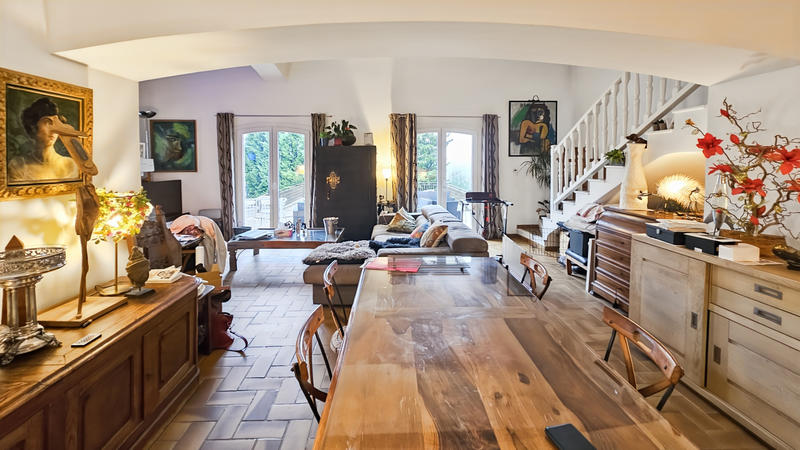 Villa - 187 m² - 7 pièces