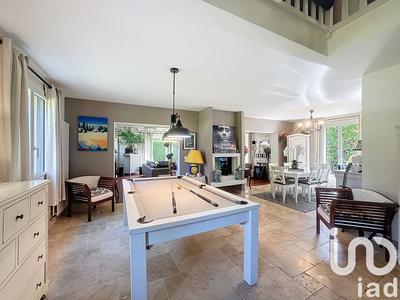 Maison - 255 m² - 9 pièces