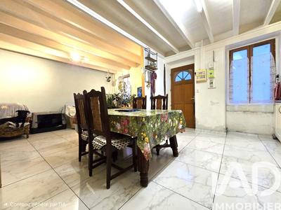 Maison - 87 m² - 4 pièces