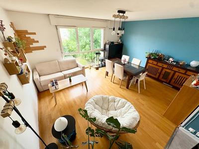 Appartement - 100 m² - 5 pièces