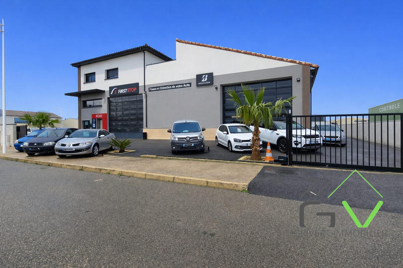 Local d'activités - 1 233 m²