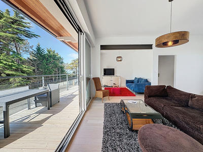 Maison - 131 m² - 8 pièces