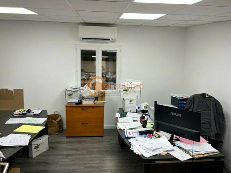 Local d'activité / Entrepôt - 720 m²