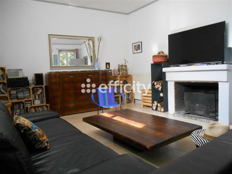 Maison - 260 m² - 8 pièces