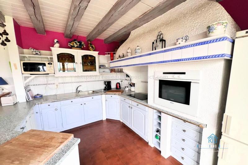 Maison traditionnelle - 222 m² - 7 pièces