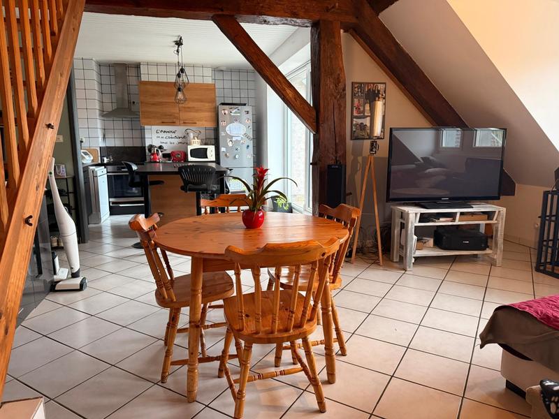 Appartement - 93 m² - 5 pièces