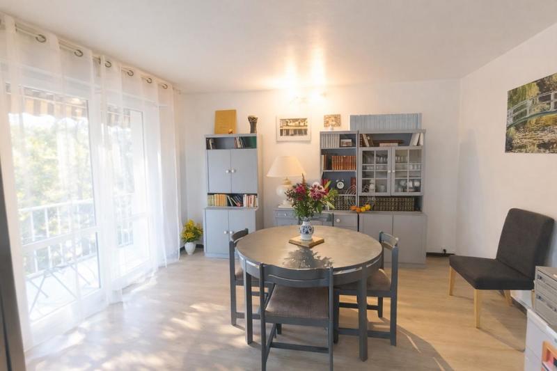 Appartement - 98 m² - 5 pièces