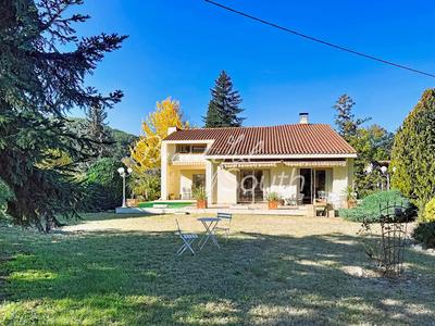 Villa - 146 m² - 5 pièces