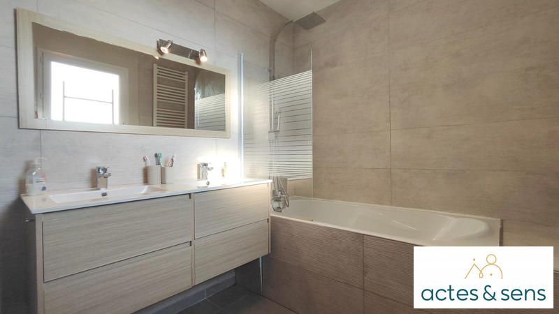 Maison - 114 m² - 5 pièces