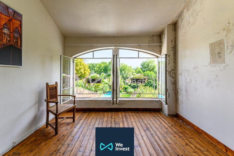 Maison - 272 m² - 9 pièces