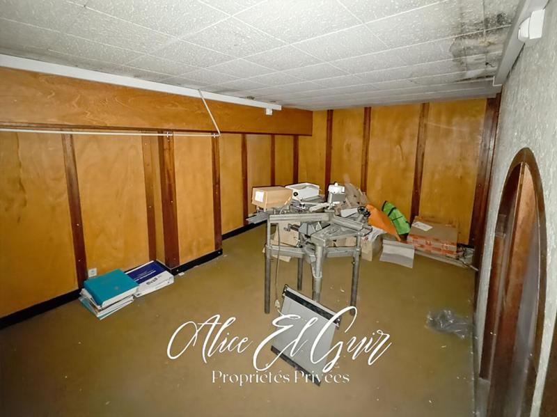 Immeuble - 90 m² - 5 pièces