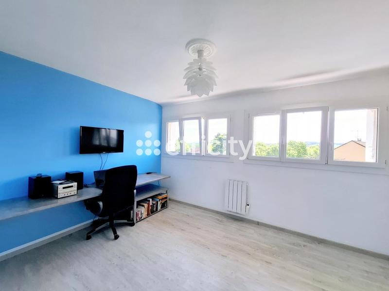 Maison - 138 m² - 7 pièces