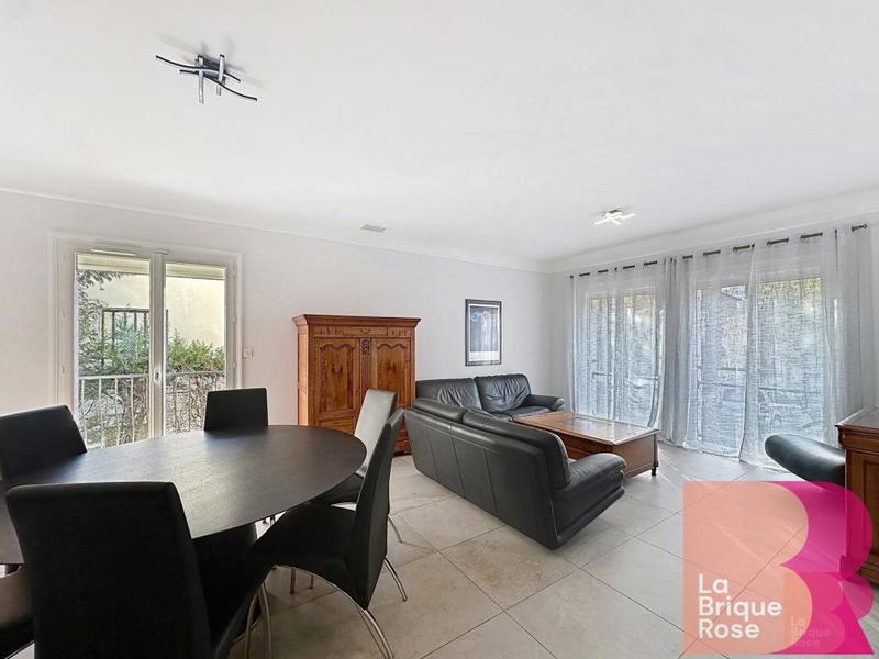 Maison - 200 m² - 9 pièces