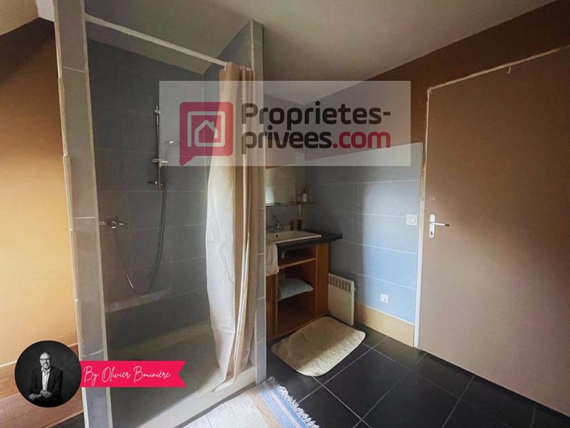 Maison - 216 m² - 6 pièces