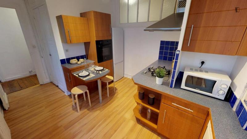 Chambre - 11 m² - 4 pièces