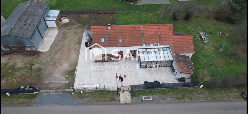 Maison - 285 m² - 12 pièces