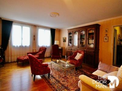 Appartement - 97 m² - 4 pièces