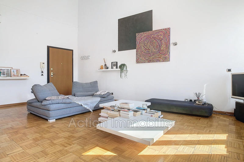 Appartement - 75 m² - 2 pièces