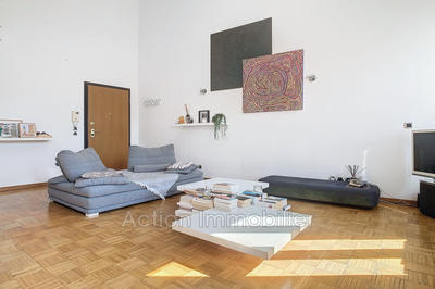 Appartement - 75 m² - 2 pièces