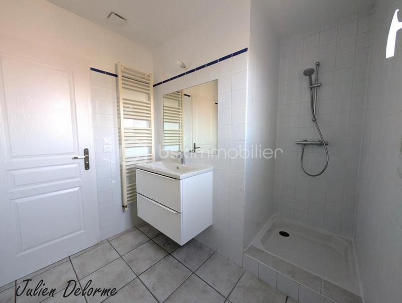 Maison jumelée - 69 m² - 3 pièces