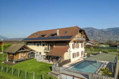 Propriété - 393 m² - 12 pièces