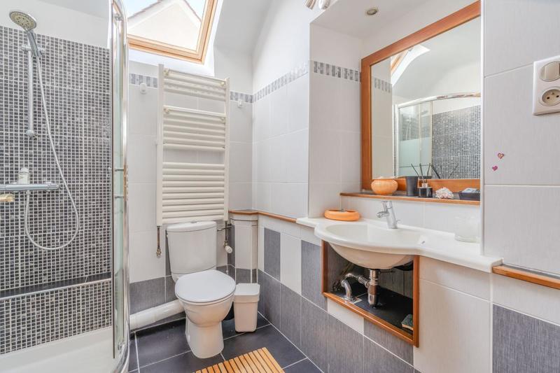 Maison - 157 m² - 7 pièces