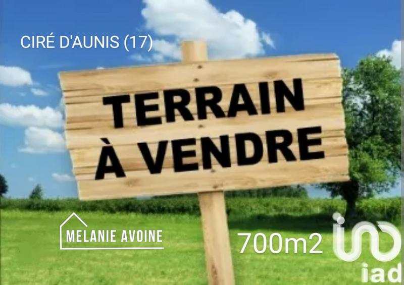 Terrain - 700 m²