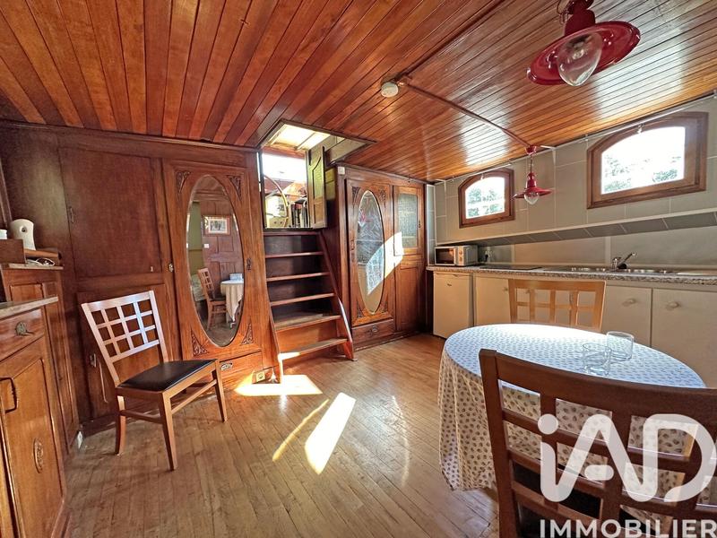 Maison - 180 m² - 8 pièces