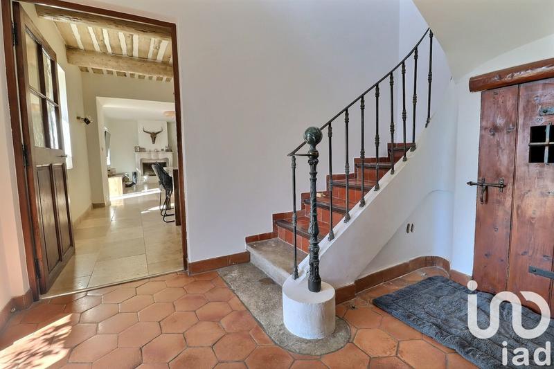 Maison - 203 m² - 7 pièces