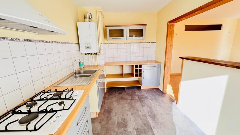 Appartement - 80 m² - 4 pièces