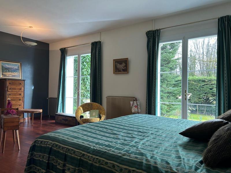 Maison - 338 m² - 7 pièces