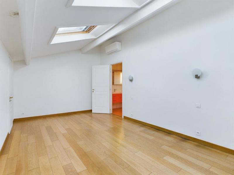 Duplex - 162 m² - 6 pièces