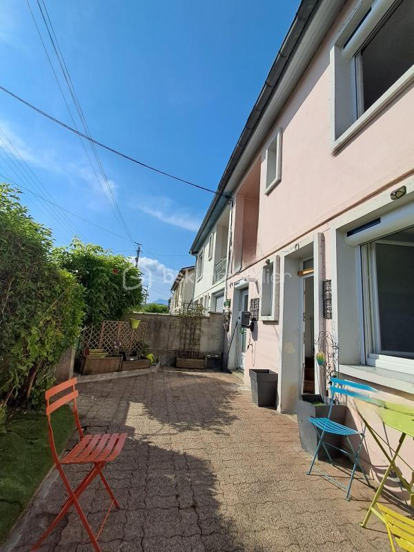 Maison de ville - 90 m² - 5 pièces