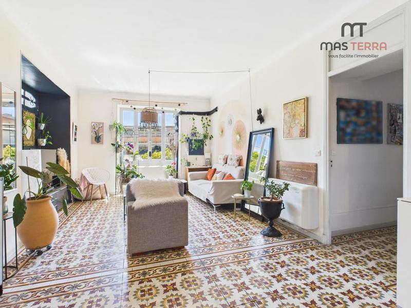 Appartement - 97 m² - 3 pièces