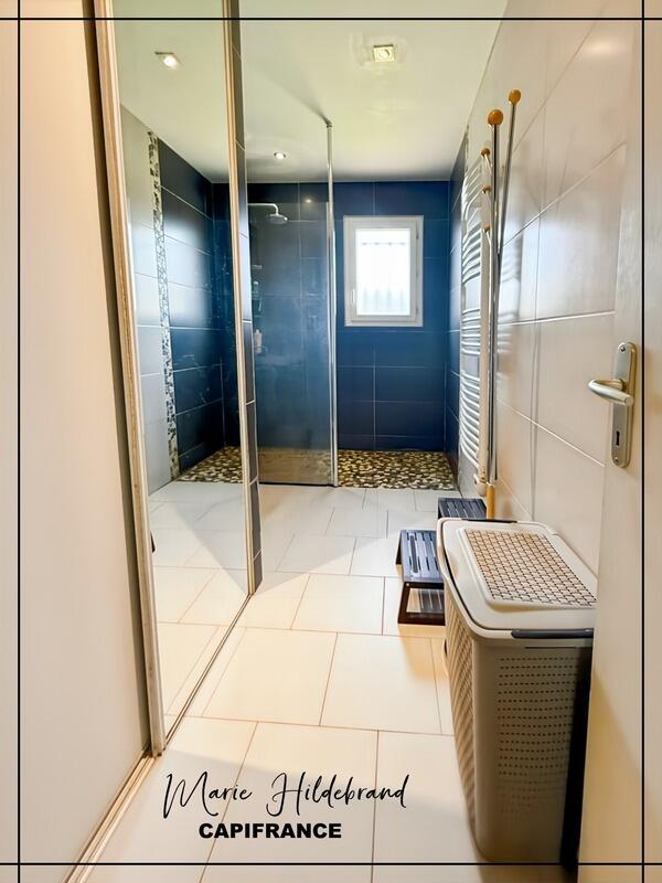 Maison - 130 m² - 7 pièces