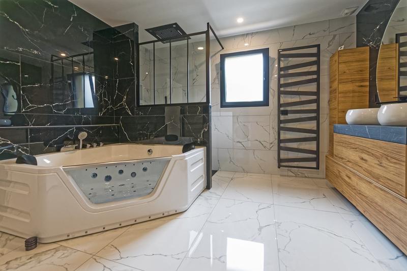 Maison - 150 m² - 4 pièces