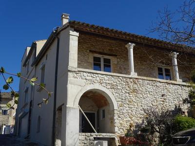 Maison de village - 180 m² - 10 pièces