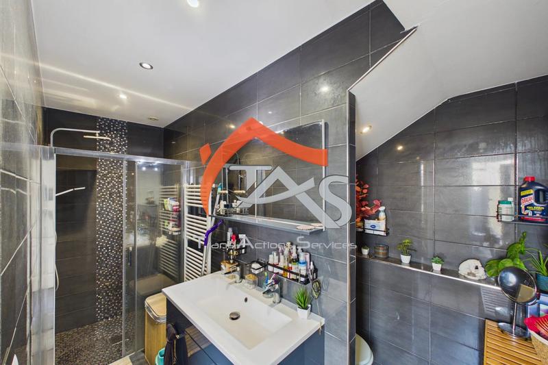 Appartement - 66 m² - 4 pièces