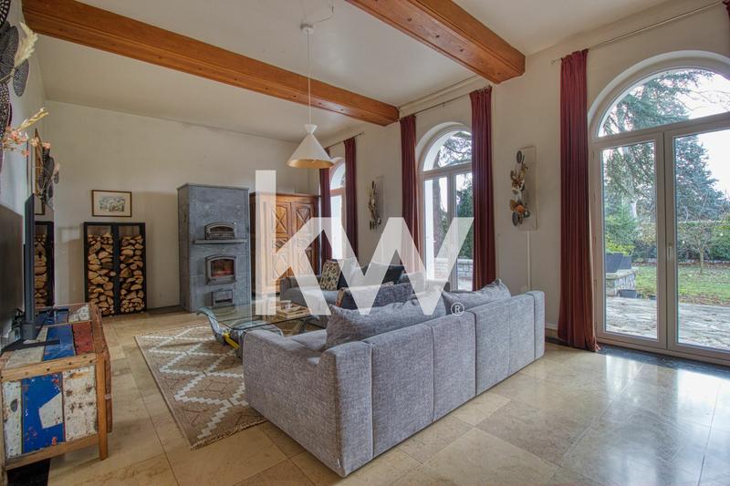 Maison de maîtres - 378 m² - 10 pièces