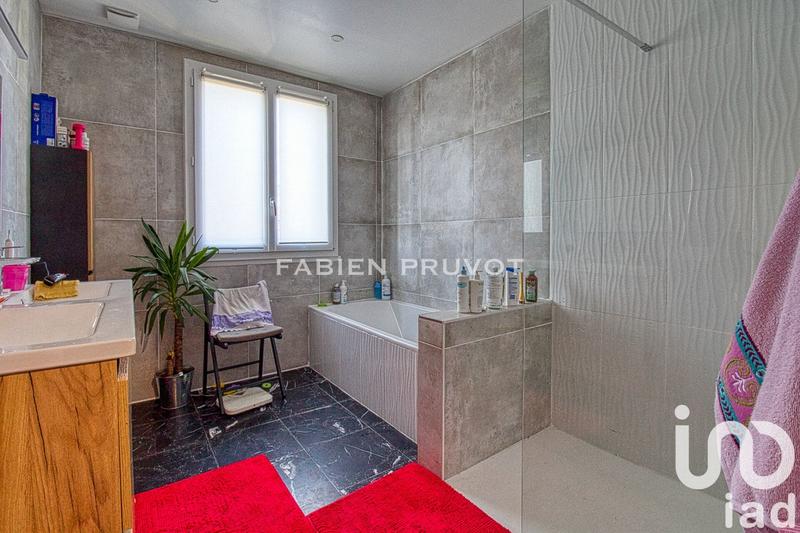 Maison - 130 m² - 7 pièces