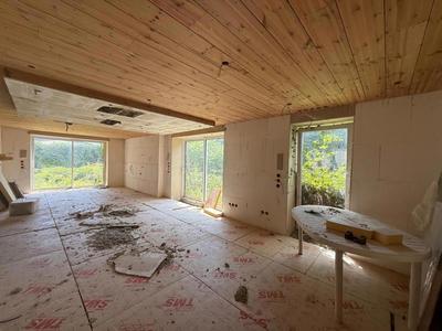 Maison - 240 m² - 5 pièces