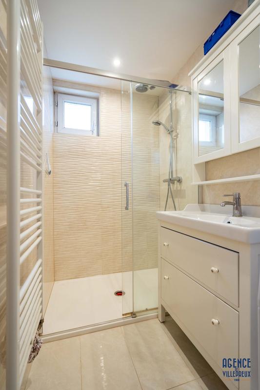 Appartement - 97 m² - 5 pièces