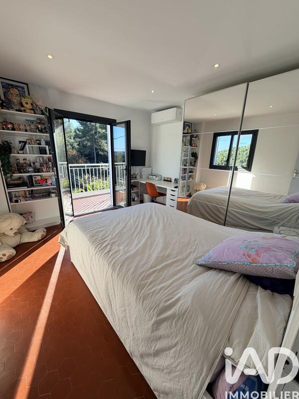 Maison - 92 m² - 5 pièces