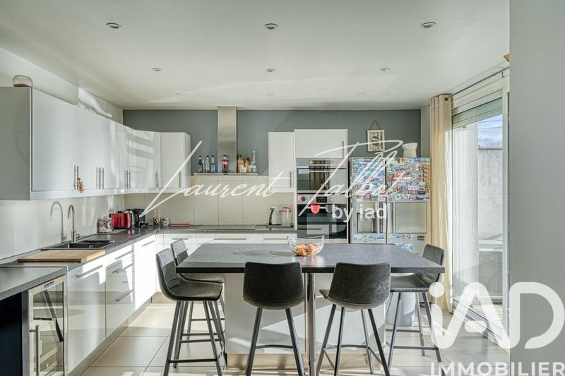 Maison - 162 m² - 7 pièces
