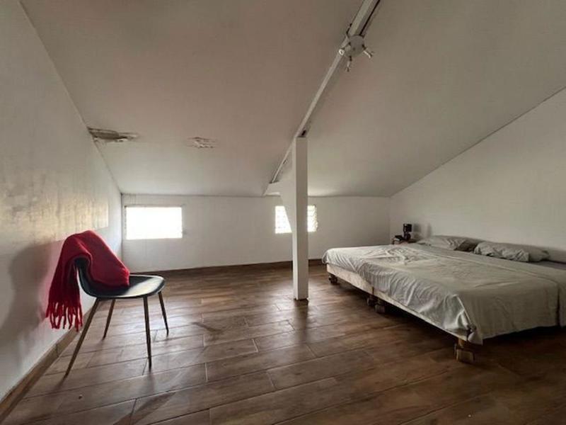 Maison - 400 m² - 11 pièces