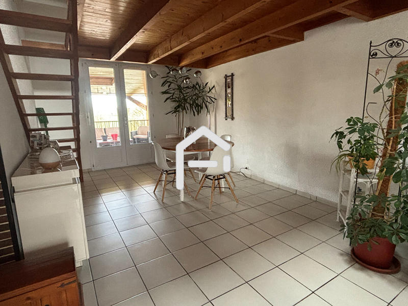 Maison - 80 m² - 4 pièces